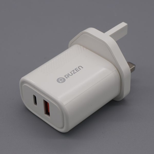 CA-46AT 20W USB A and USB C Dual Port UKCA Certificate UK Plug PD Charger