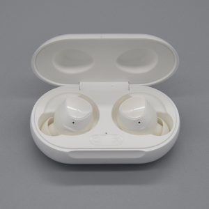 Buds+ prave brezžične slušalke Bluetooth z odpravljanjem šumov v beli barvi